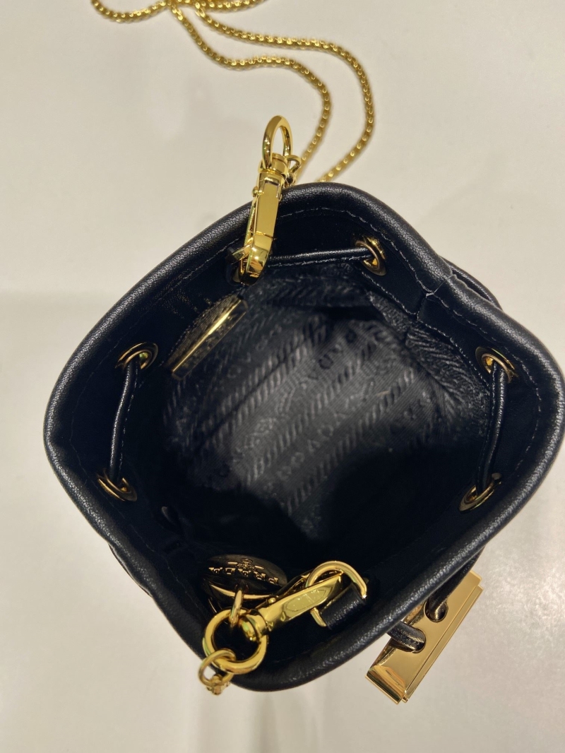 Pra*a bucket bags